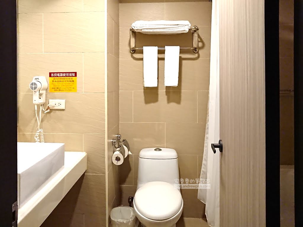 桃園機場飯店|城市商旅CitySuites 桃園航空館-過境休息旅館飯店推薦,看職棒,機捷大園站A15 30 桃園機場過境旅疃推薦,青埔飯店住宿飯店推薦,大園飯店,海霸王飯店