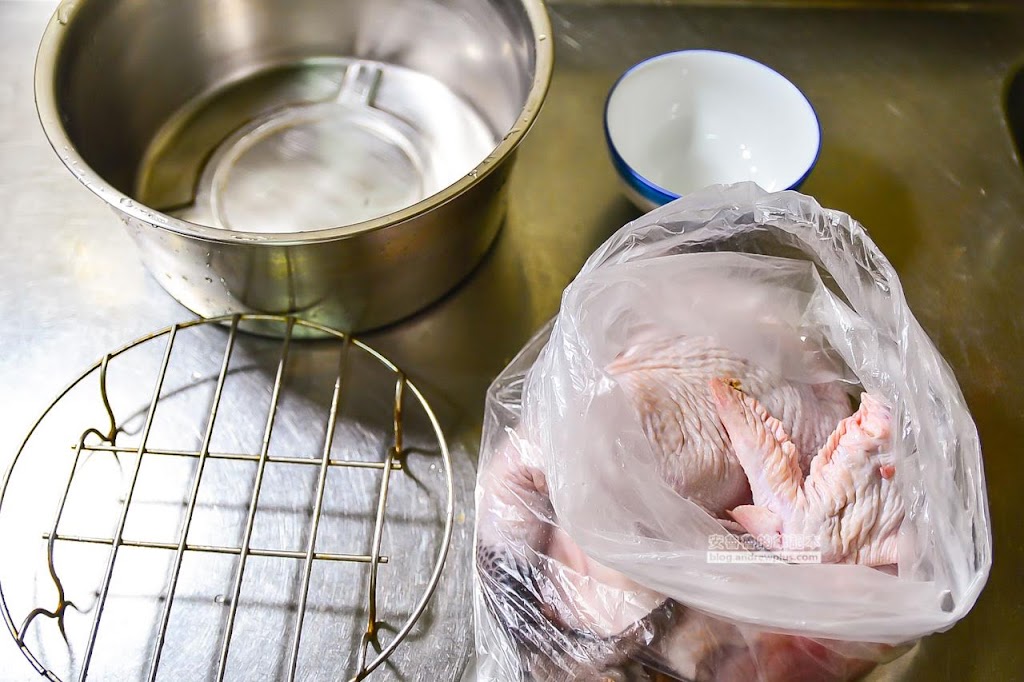 滴雞精作法,自製滴雞精,滴雞精大同電鍋