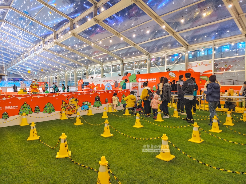 中國信託溜冰排隊入場動線