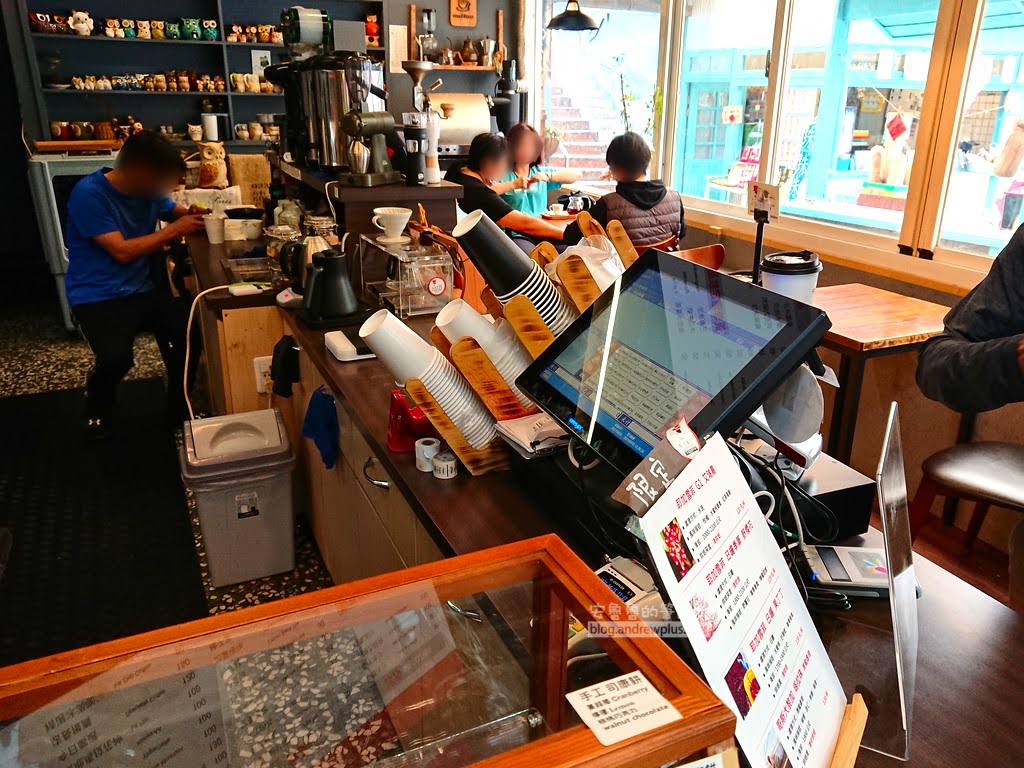 苗栗景點 中山高休息站 三義車亭服務區 樂禵咖啡,便利商店,美食街和寬敞舒適休息區 10 苗栗三義景點,推薦中山高休息站,三義車亭服務區