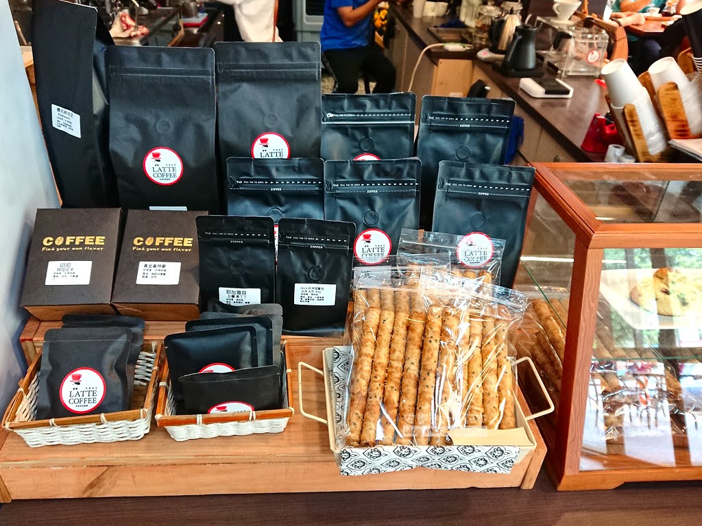 苗栗景點 中山高休息站 三義車亭服務區 樂禵咖啡,便利商店,美食街和寬敞舒適休息區 12 苗栗三義景點,推薦中山高休息站,三義車亭服務區