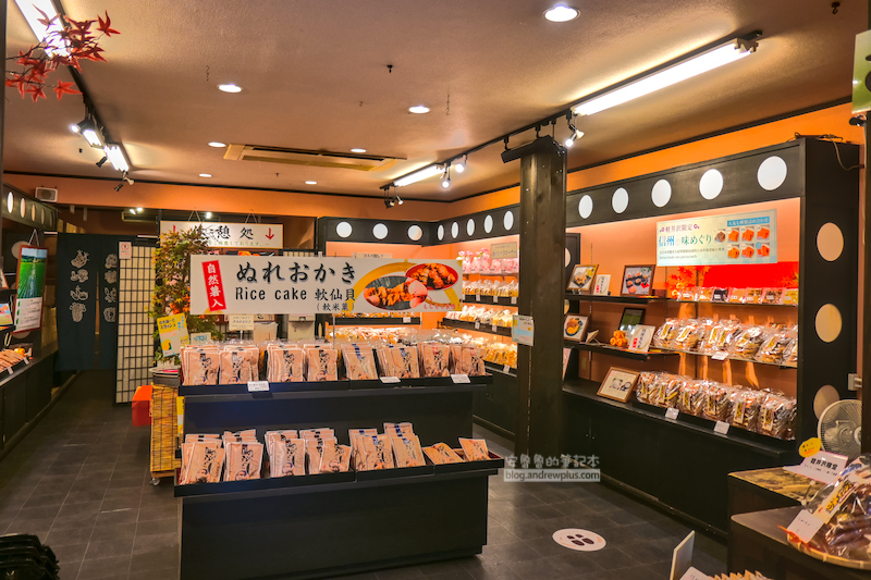 寺子屋本舗 輕井澤店 輕井澤伴手禮 超可愛芥末串燒軟仙貝 2 寺子屋本舗,軟仙貝,輕井澤美食