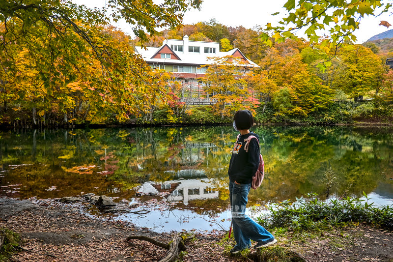 藏王溫泉賞楓 秘訣與旅遊指南,片貝沼,獨鈷沼,三五郎小屋吃美食 81 藏王溫泉紅葉,藏王溫泉賞楓,藏王溫泉