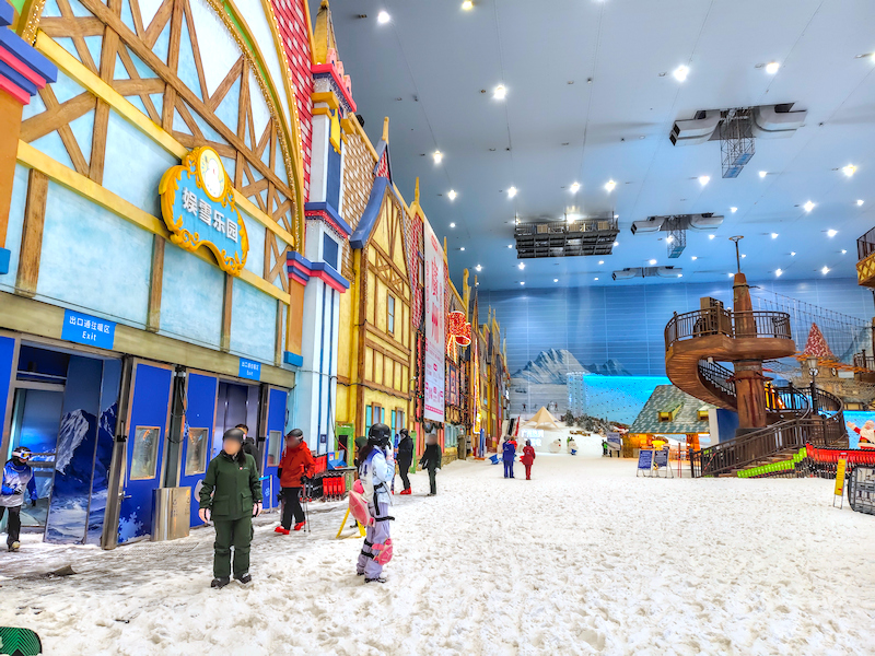 廣州融創雪世界,熱雪奇蹟,中國滑雪場
