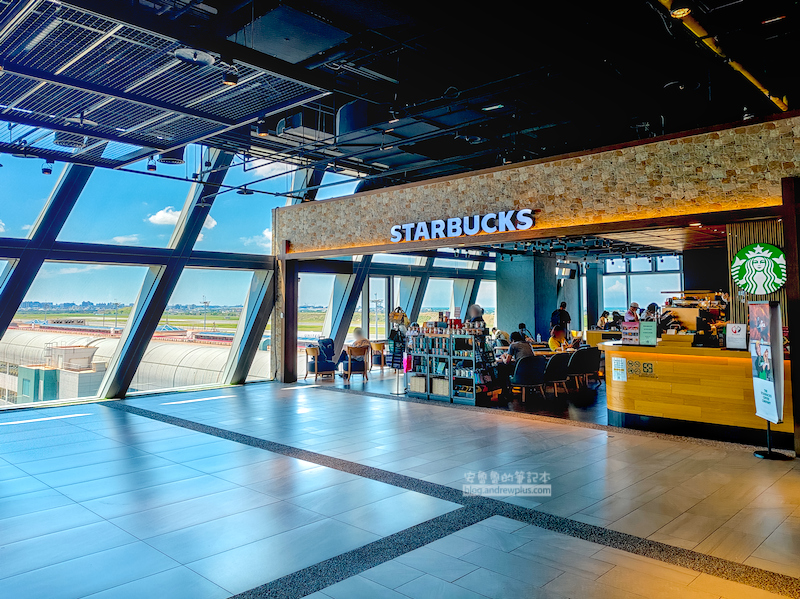 桃園機場第二航廈免費休息 免費淋浴,充電插座,WIFI過夜睡覺 12 桃園機場第二航廈免費休息區,桃園機場過夜睡覺修息,二航廈休息區,