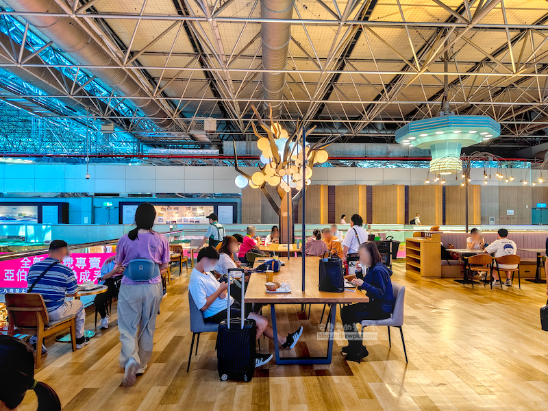 桃園機場第二航廈免費休息 免費淋浴,充電插座,WIFI過夜睡覺 35 桃園機場 第二航廈免費休息區,桃園機場過夜睡覺修息,二航廈休息區,