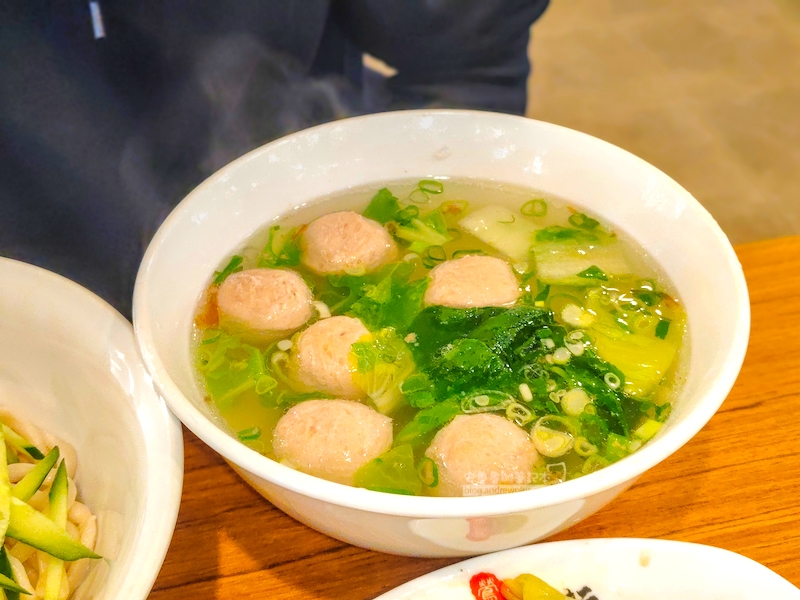 大媽牛肉麵,鶯歌火車站必吃,新北小吃推薦