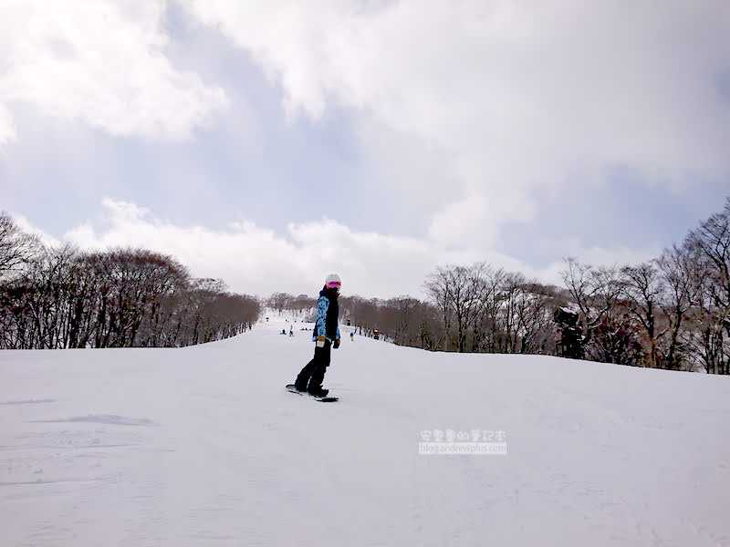高鷲滑雪公園 TAKASU Snow Park | 山頂絕美觀景台,名古屋日歸滑雪行程,滑雪道推薦攻略 61 高鷲滑雪公園,takasu mountains,日本滑雪