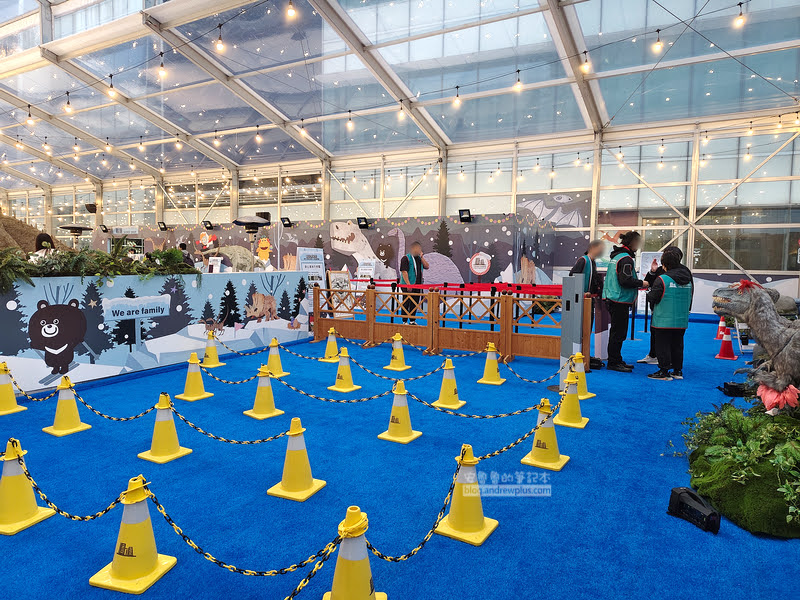 中國信託溜冰 預約 2025-26場次,免費冰鞋借用|中國信託金融園區戶外滑冰場 8 chinatrust skate 0006 - 中國信託溜冰