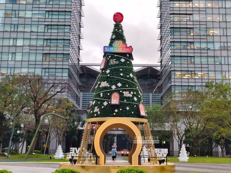 中國信託溜冰 預約 2025-26場次,免費冰鞋借用|中國信託金融園區戶外滑冰場 3 中國信託溜冰預約,中國信託金融園區戶外滑冰場