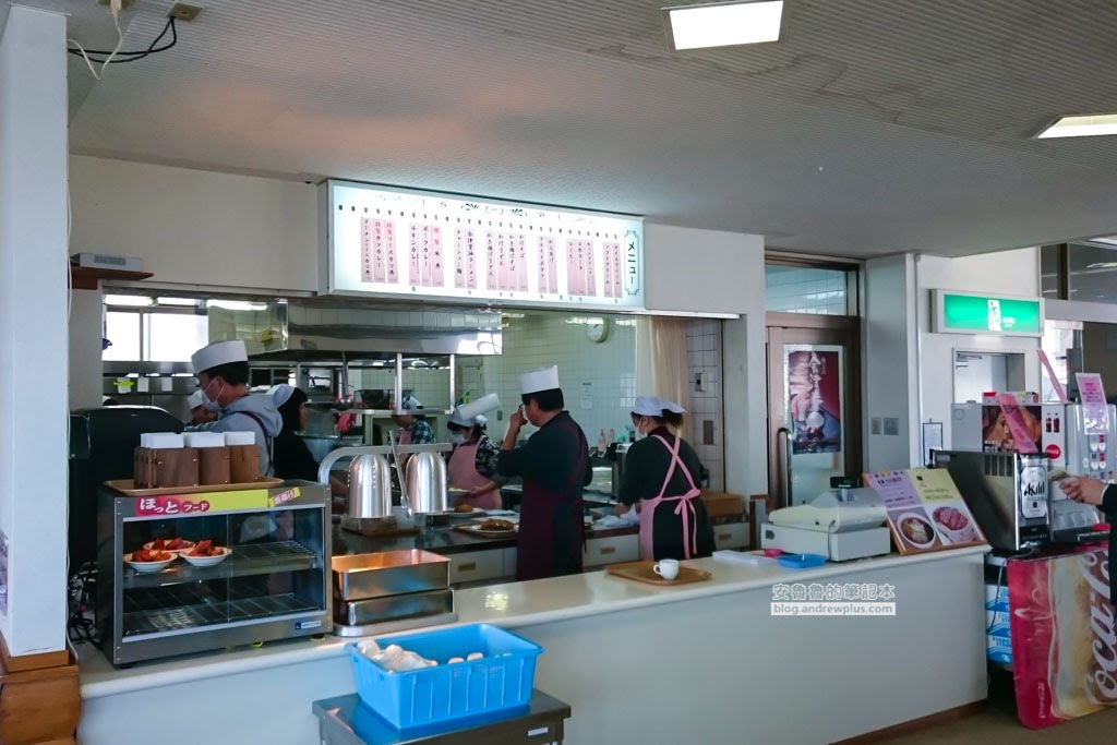 豬苗代滑雪場 餐廳, 取餐櫃檯與菜單