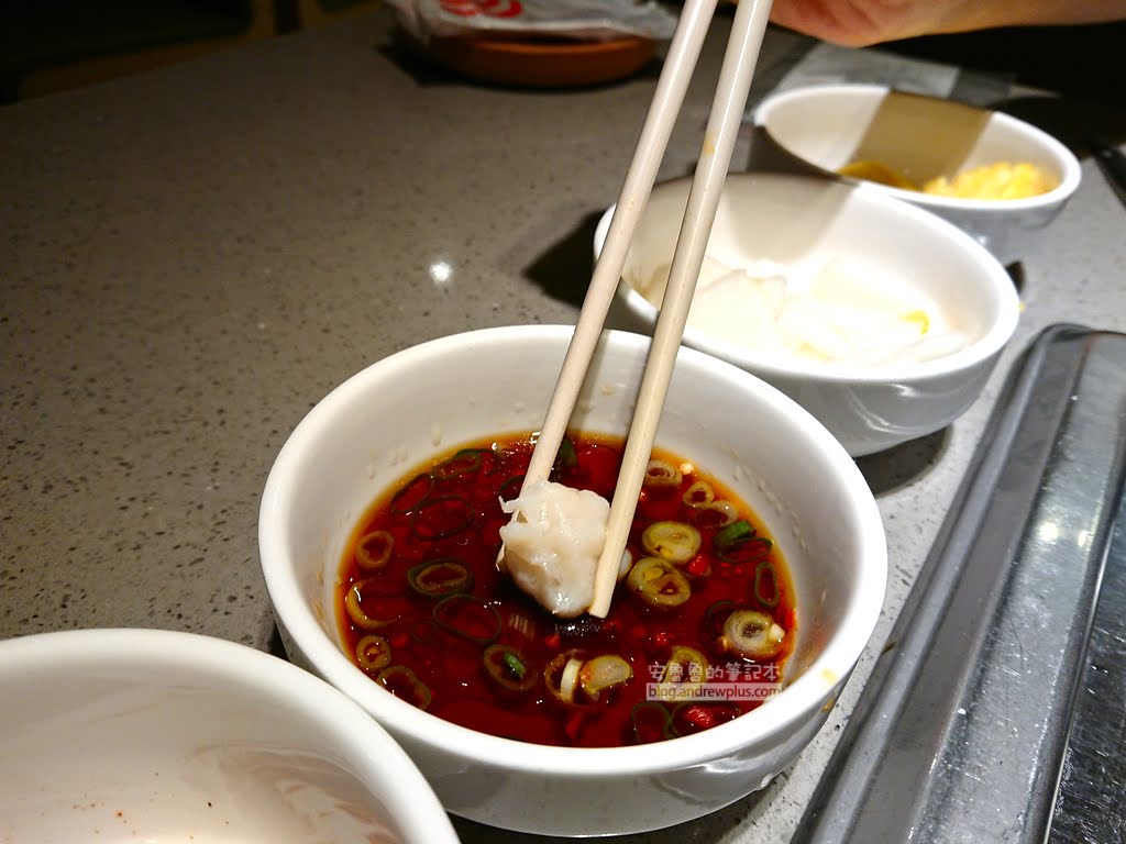 板橋美食,海底撈火鍋板橋店,火鍋美甲服務