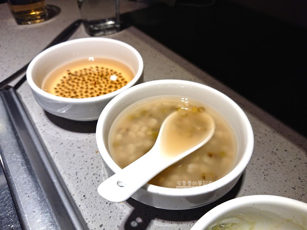 板橋美食,海底撈火鍋板橋店,火鍋美甲服務