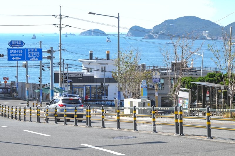 白淺灘文化村,一下公車,就可以看到無敵海景