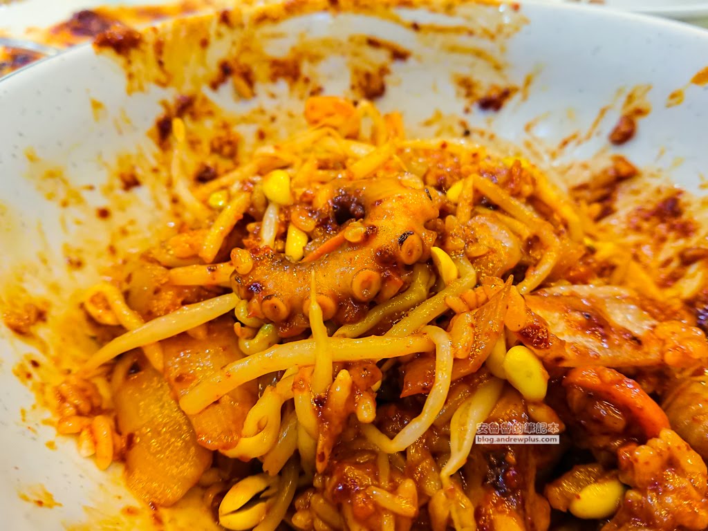 釜山辣炒章魚,釜山必吃美食,辣炒章魚拌飯,善良章魚