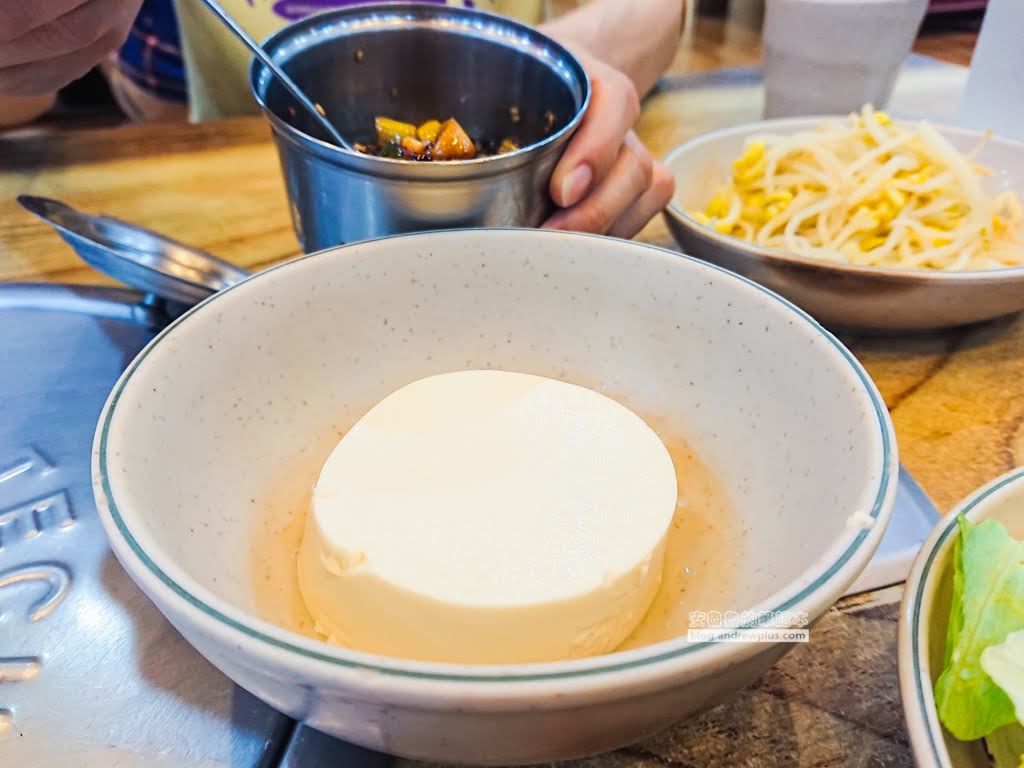 釜山必吃美食,辣炒章魚拌飯,善良章魚