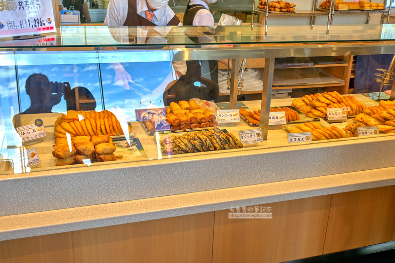北海道美食 | かま栄:小樽魚板店百年老店,必吃魚漿麵包捲,小樽必吃 - KAMA榮 7 小樽魚板,kama榮,かま栄