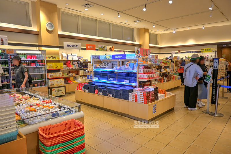 北海道美食 | かま栄:小樽魚板店百年老店,必吃魚漿麵包捲,小樽必吃 - KAMA榮 10 伴手禮,kama榮,かま栄