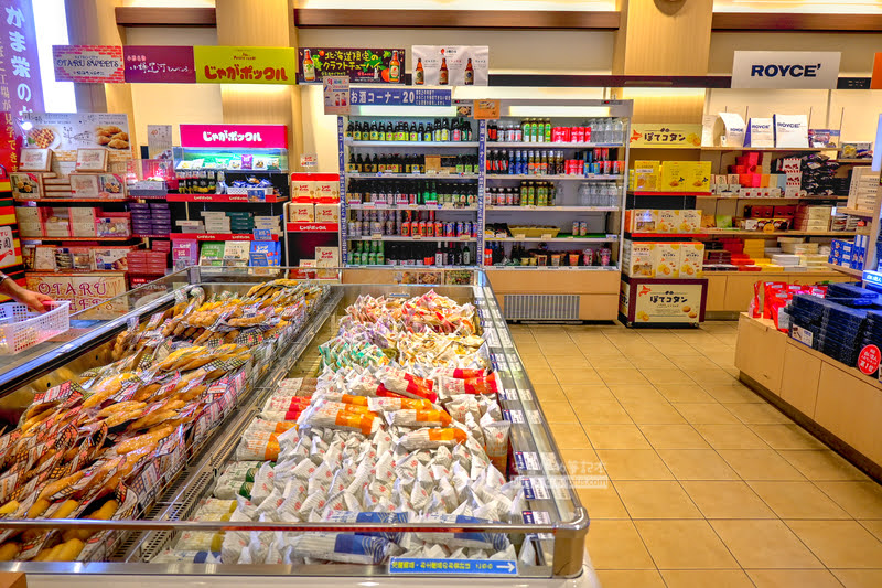 北海道美食 | かま栄:小樽魚板店百年老店,必吃魚漿麵包捲,小樽必吃 - KAMA榮 11 伴手禮,kama榮,かま栄