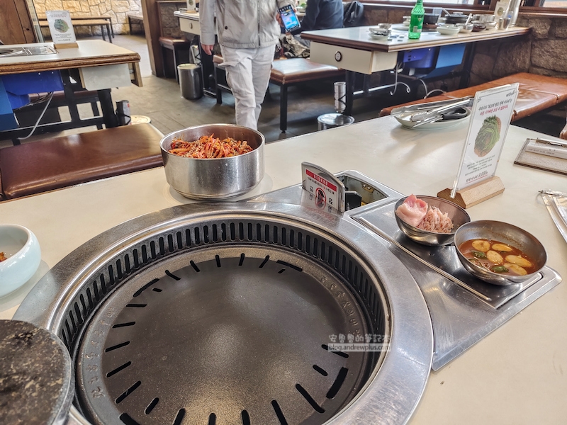 味贊王鹽烤肉, 烤爐很乾淨衛生, 釜山必吃美食推薦