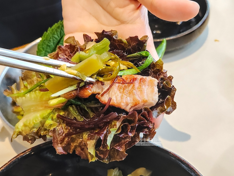 味贊王鹽烤肉, 生菜包肉是韓式烤肉的經典吃法