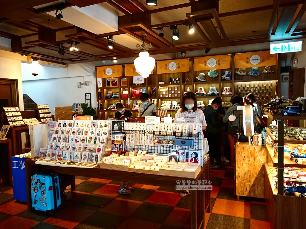 台南景點|林百貨半日遊:南台灣第一間百貨公司,必坐復古指針電梯、朝聖頂樓神社與文創伴手禮必逛攻略 24 林百貨,台南景點,台南必玩