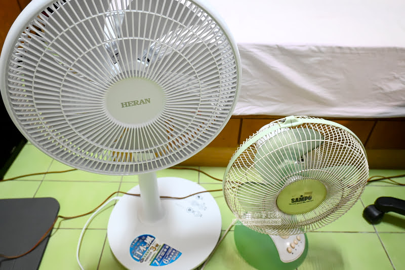 DC 變頻電風扇開箱與安裝心得:HERAN 禾聯 14 吋智慧觸控變頻7葉片(HDF-14A8NH) 26 電風扇推薦,循環扇推薦